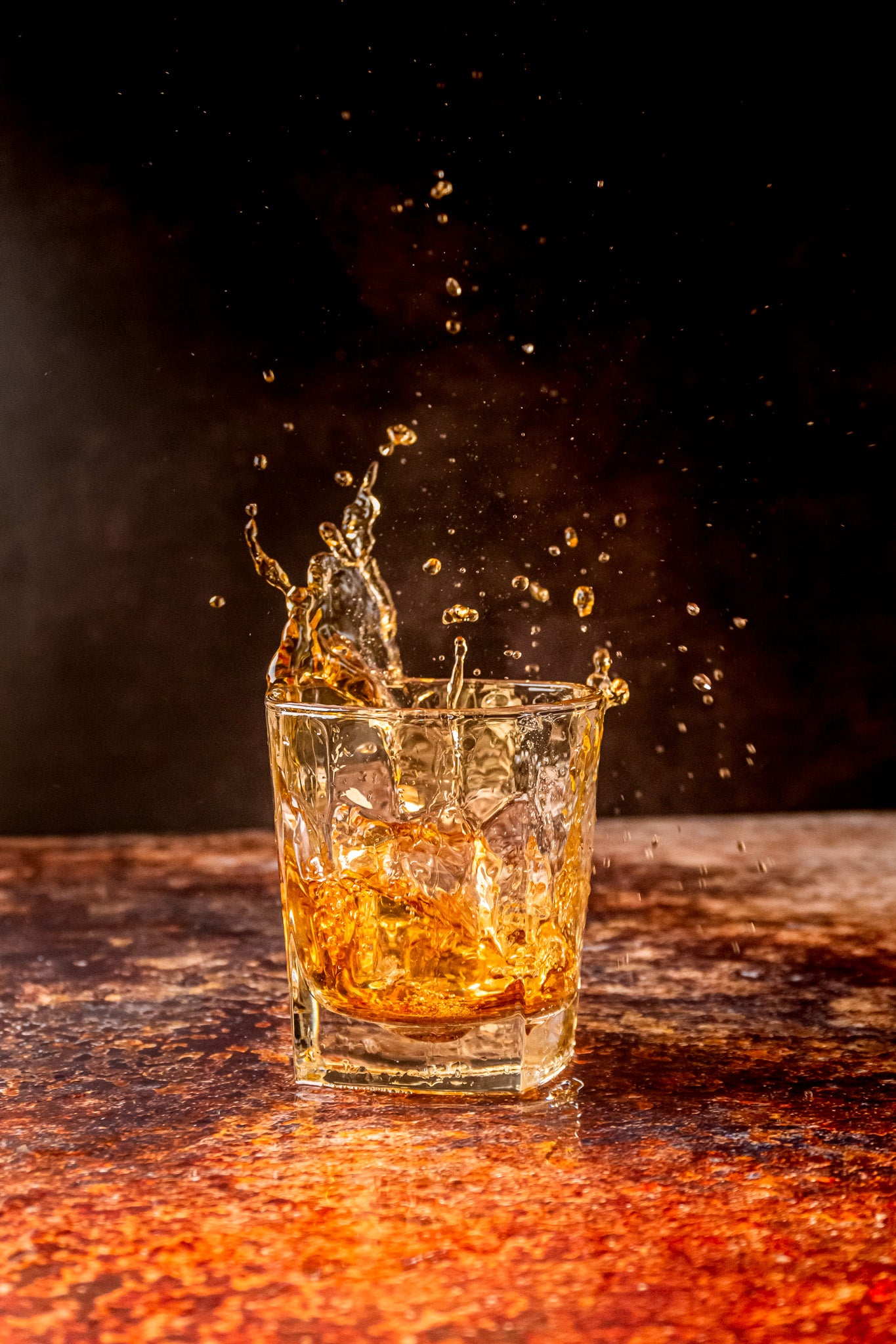 Tło fotograficzne Whiskey Splash